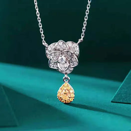 18K Yellow Gold With White Diamonds Woman Sun Flower Pendant Gold Necklace Fashion Style Fine Jewelry AU750