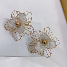 Korea New Earrings 14k Filled Gold Women Flower Pearl Earrings Elegant Women's Party Accessories SE57