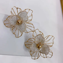 Korea New Earrings 14k Filled Gold Women Flower Pearl Earrings Elegant Women's Party Accessories SE57