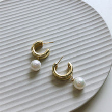 925 Sterling Silver Fashion Round Shell Pearl Dangling Earrings