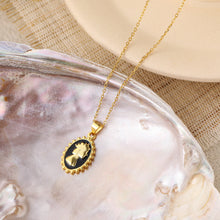 925 Sterling Silver Elegant Elizabeth Portrait Oval Necklace