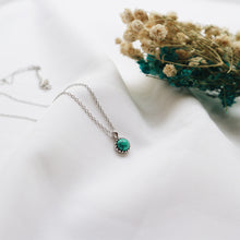 925 Silver Round Geometric Turquoise  Shaped Pendant Necklace