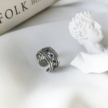 925 Sterling Silver  Vintage Style Twisted Knot Black Onyx Accents in Open Adjustable Ring