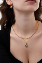 925 Sterling Silver Elegant Elizabeth Portrait Oval Necklace