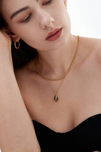 925 Sterling Silver Elegant Elizabeth Portrait Oval Necklace
