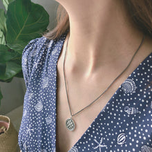 925 Sterling Silver Retro Checks Round Tag Necklace