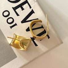 925 Sterling Silver and 18K Gold Plated Hoop Earrings for Women Modern Style Minimalist Geometric Design Elegant Fashion Jewelry Gift